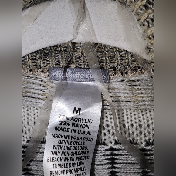 Charlotte Russe Cardigan - Picture 2 of 3